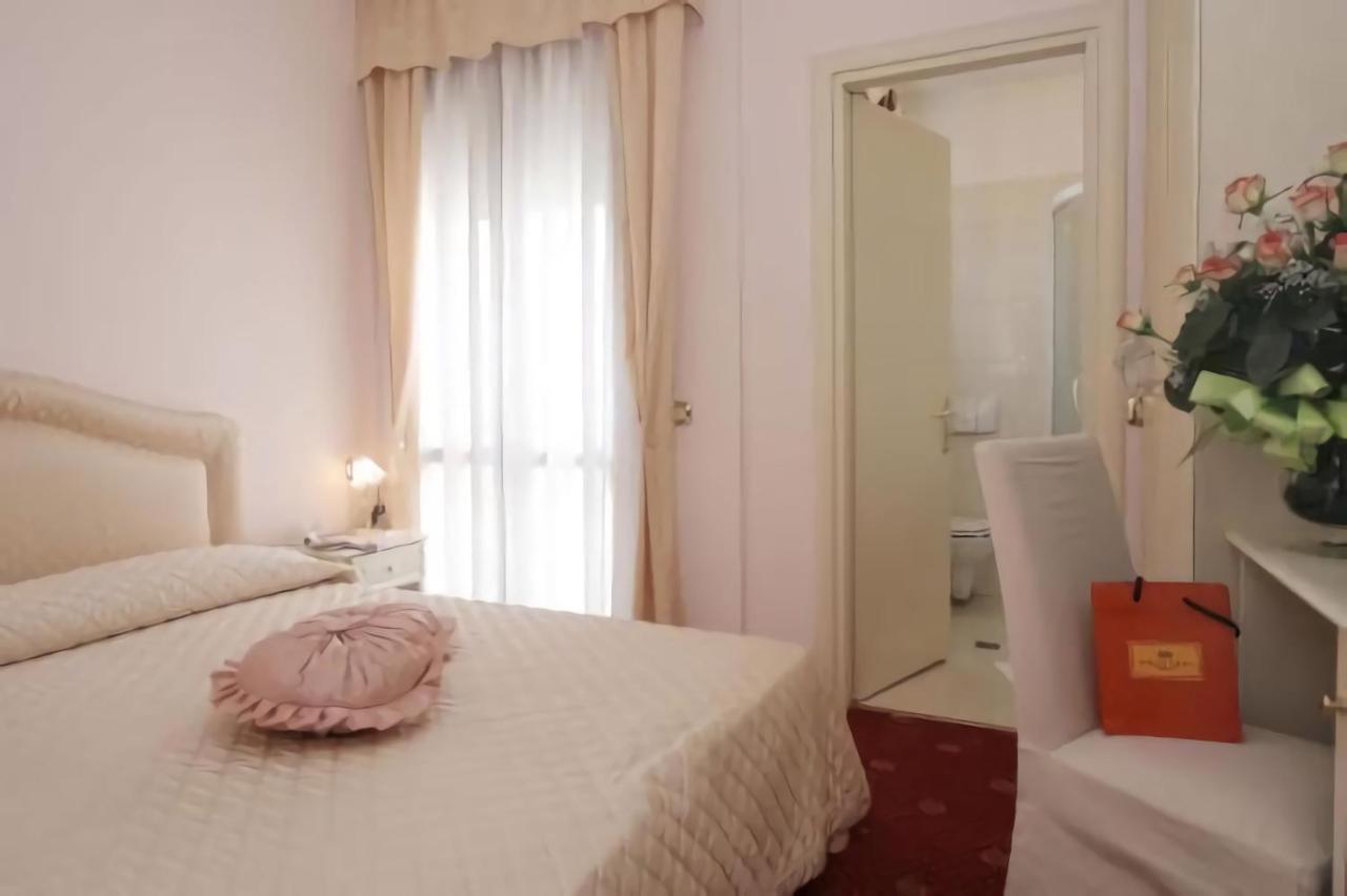 Nice Hotel Mestre Buitenkant foto
