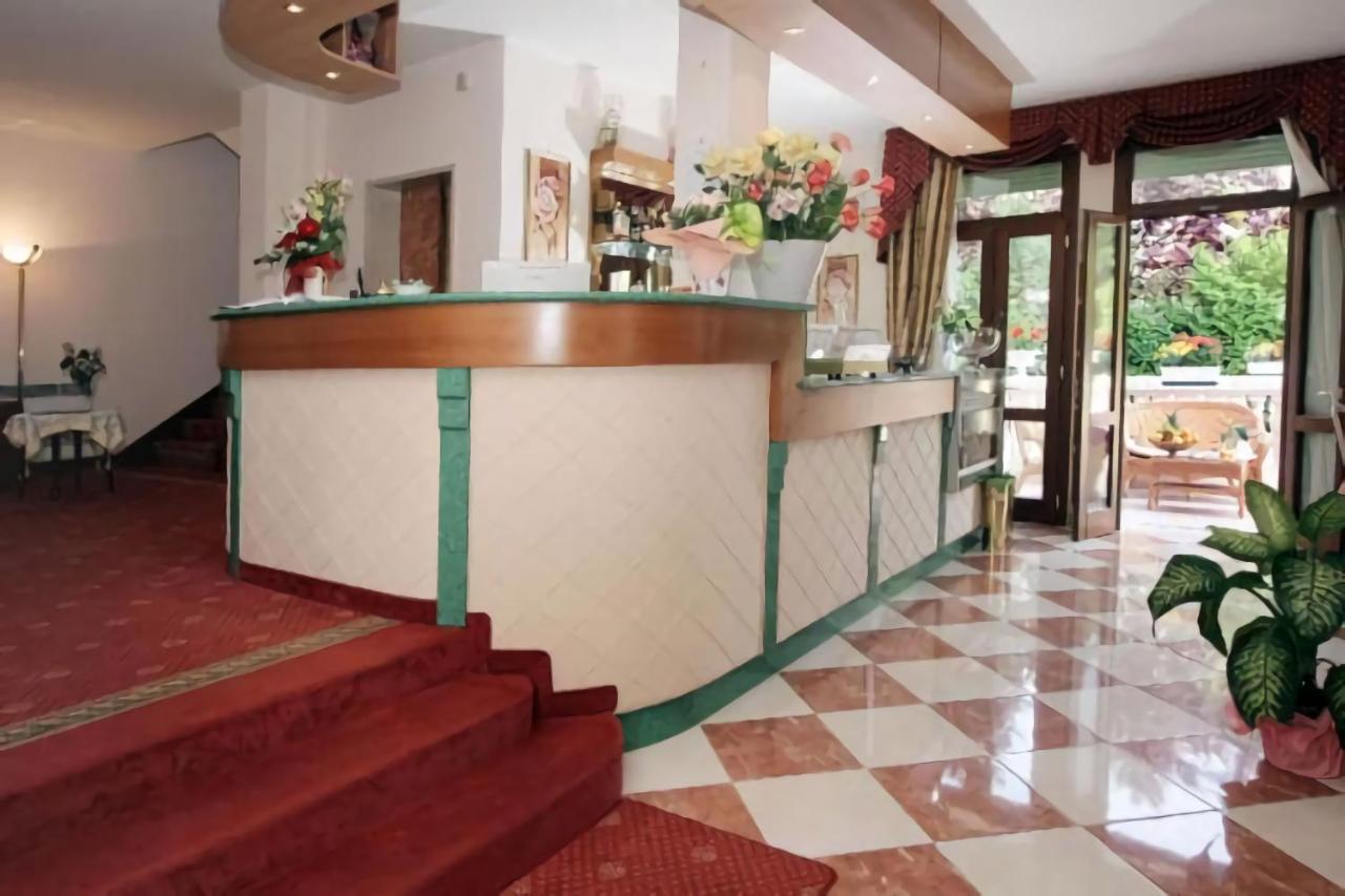 Nice Hotel Mestre Buitenkant foto
